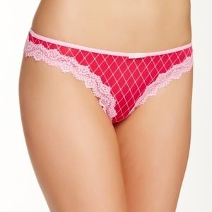 NWT Set of two Honeydew Emily Sheer Small